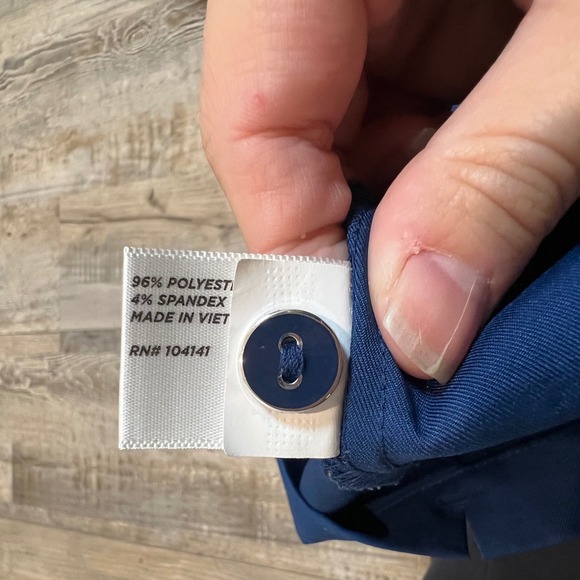 Lady Hagen Essentials Golf Shorts Navy Blue Size 2 Stretch Flat Front Pockets - Picture 5 of 8